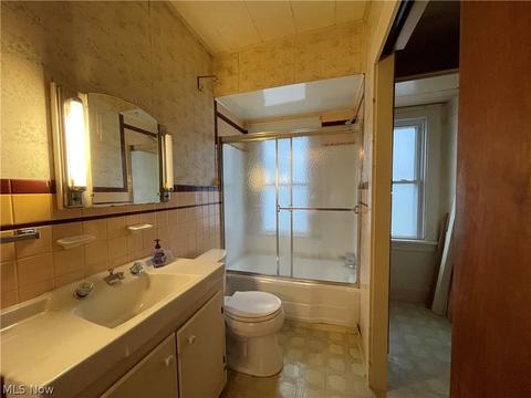 5259 W 48th St, Parma, OH 44134 photo 7