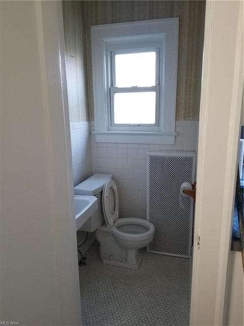 80 E 213 St, Euclid, OH 44123 photo 7