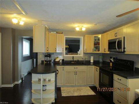 3218 Latimer Ave, Ashtabula, OH 44004 photo 9