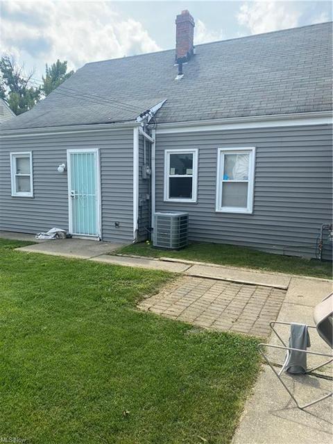 601 E 261st St, Euclid, OH 44132 photo 12
