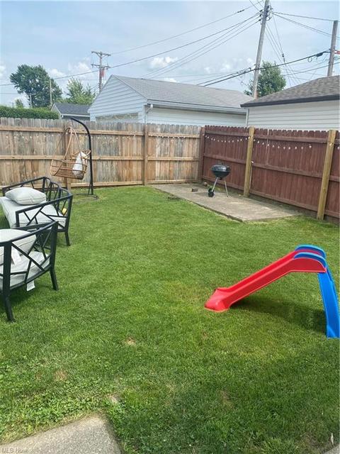 601 E 261st St, Euclid, OH 44132 photo 15