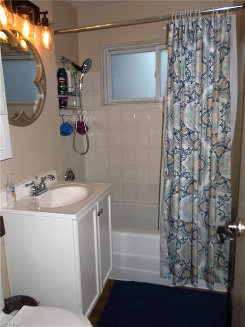 306 Longfellow St, Elyria, OH 44035 photo 13