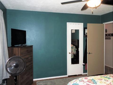 306 Longfellow St, Elyria, OH 44035 photo 15