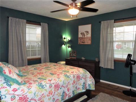 306 Longfellow St, Elyria, OH 44035 photo 14
