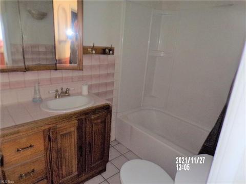 1732 W 6th St, Ashtabula, OH 44004 photo 9