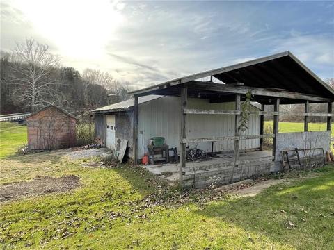 405 E Branch Rd, Lowell, OH 45744 photo 10
