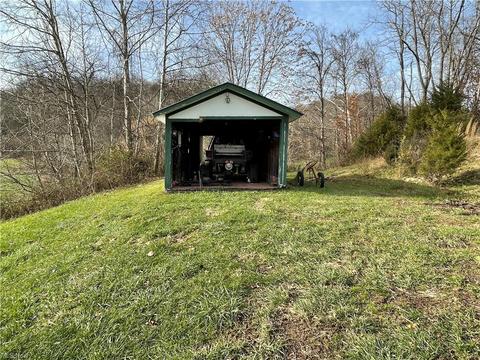 405 E Branch Rd, Lowell, OH 45744 photo 9