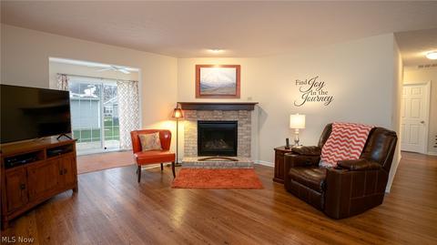 112 Manning Ct, Elyria, OH 44035 photo 9