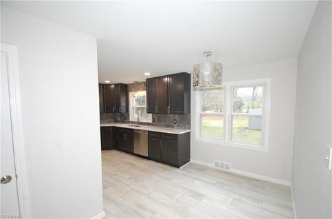 997 Anderson Dr, Youngstown, OH 44511 photo 8