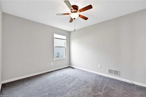 212 Side Saddle Ln, Berea, OH 44017 photo 13