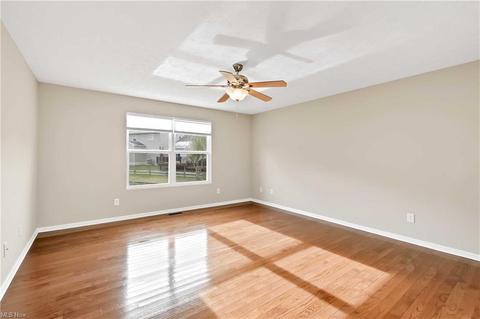212 Side Saddle Ln, Berea, OH 44017 photo 27