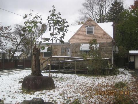 1375 Yellowstone Ave, Akron, OH 44310 photo 1