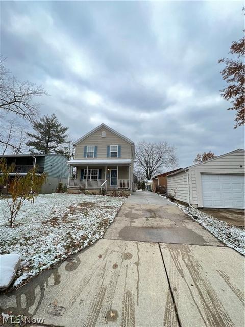 840 Phoenix Ave, Akron, OH 44310 photo 3