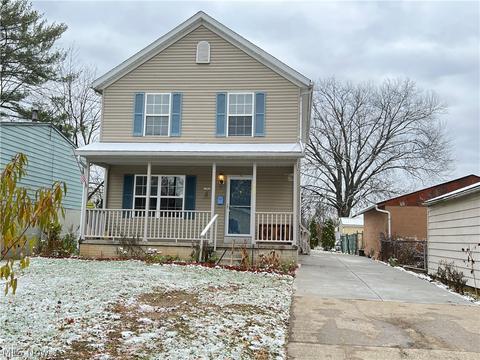 840 Phoenix Ave, Akron, OH 44310 photo 1
