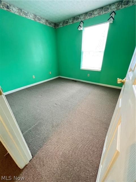 840 Phoenix Ave, Akron, OH 44310 photo 18