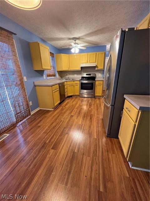 840 Phoenix Ave, Akron, OH 44310 photo 5