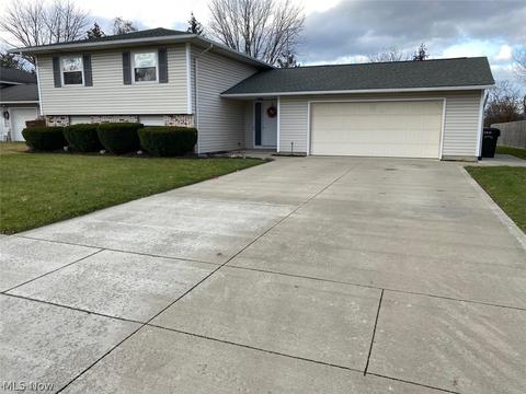 140 Hemlock Dr, Elyria, OH 44035 photo 22