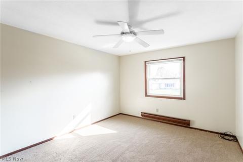 140 Hemlock Dr, Elyria, OH 44035 photo 12