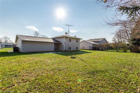140 Hemlock Dr, Elyria, OH 44035 photo 18