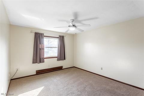 140 Hemlock Dr, Elyria, OH 44035 photo 9