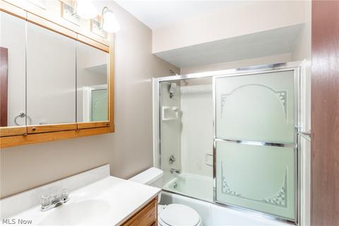 140 Hemlock Dr, Elyria, OH 44035 photo 13