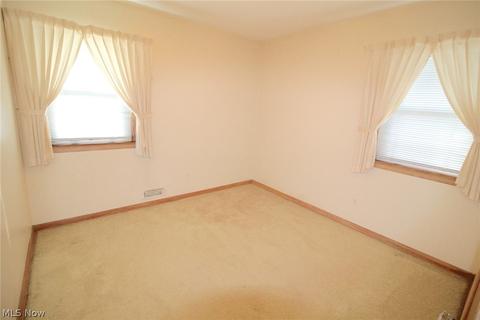 2425 Lincoln Ave, Parma, OH 44134 photo 15