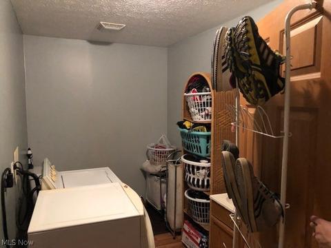 4301 Maple Rd, Lorain, OH 44055 photo 9