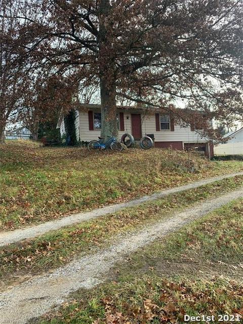 124 Mayfield, Middlebourne, WV 26149 photo 1