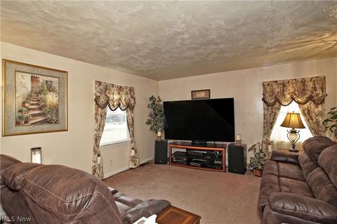 8802 Oberlin Rd, Elyria, OH 44035 photo 2