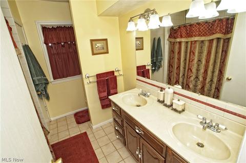 8802 Oberlin Rd, Elyria, OH 44035 photo 15