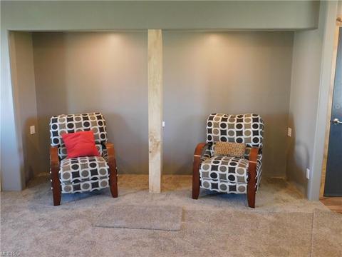 9377 Bechtel Rd, Elyria, OH 44035 photo 2