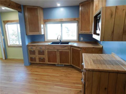 9377 Bechtel Rd, Elyria, OH 44035 photo 5