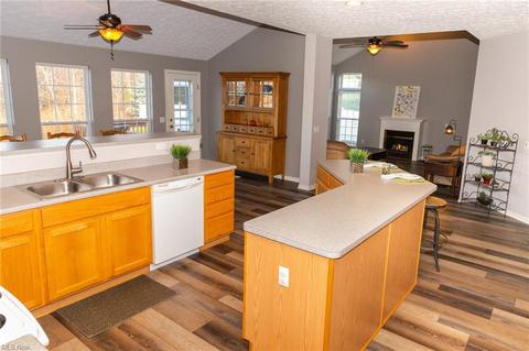 4531 Hillside Dr, Copley, OH 44321 photo 13