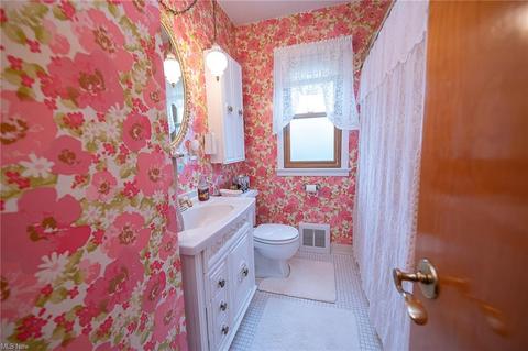 29632 Phillips Ave, Wickliffe, OH 44092 photo 14