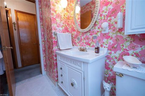 29632 Phillips Ave, Wickliffe, OH 44092 photo 15