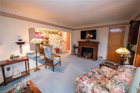 29632 Phillips Ave, Wickliffe, OH 44092 photo 5