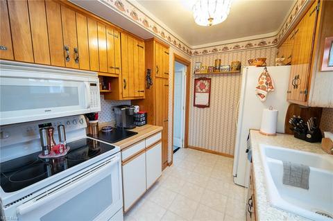 29632 Phillips Ave, Wickliffe, OH 44092 photo 8