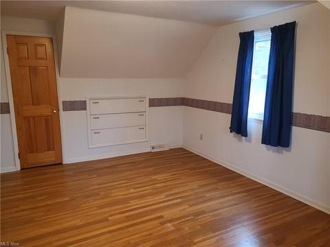 68 Hamilton St, Berea, OH 44017 photo 12