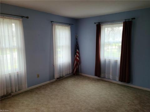68 Hamilton St, Berea, OH 44017 photo 5