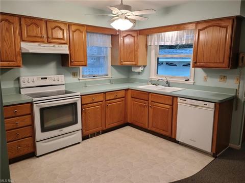 68 Hamilton St, Berea, OH 44017 photo 6