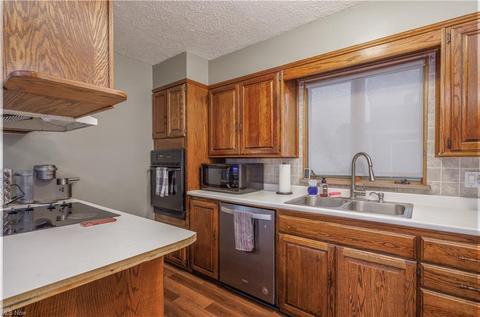 124 E Iron Ave, Dover, OH 44622 photo 16