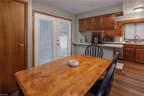 124 E Iron Ave, Dover, OH 44622 photo 18