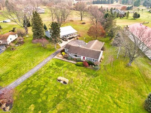 3312 Huron Avery Rd, Huron, OH 44839 photo 9