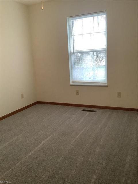 140 Bentley Dr, Elyria, OH 44035 photo 10