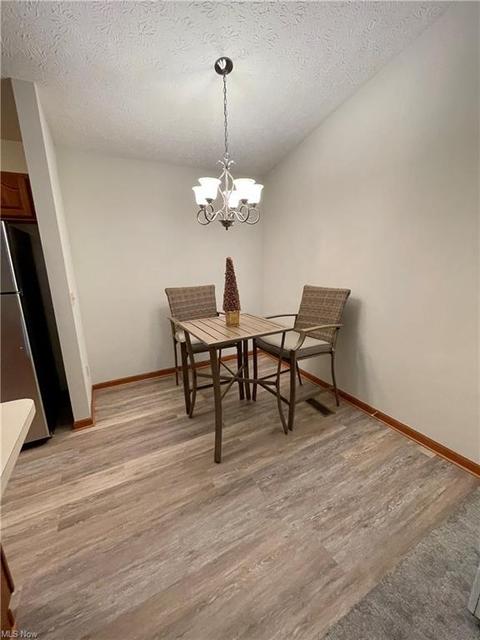 140 Bentley Dr, Elyria, OH 44035 photo 5