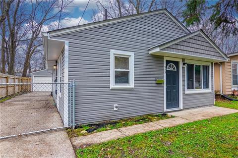 559 Delaware Ave, Elyria, OH 44035 photo 1