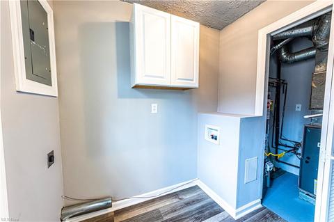 559 Delaware Ave, Elyria, OH 44035 photo 13