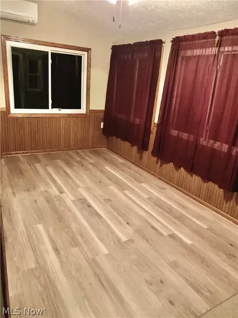 154 Monticello Cir, Elyria, OH 44035 photo 6