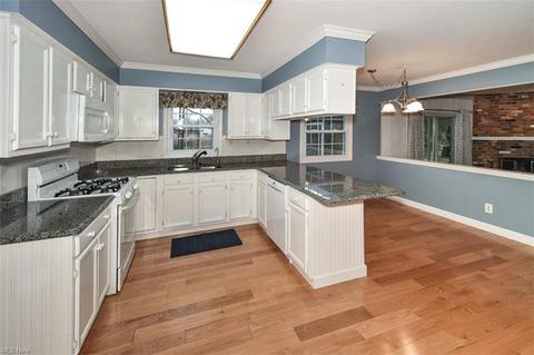 33403 Cromwell Dr, Solon, OH 44139 photo 11