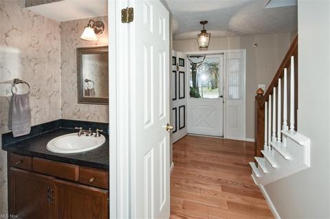 33403 Cromwell Dr, Solon, OH 44139 photo 6